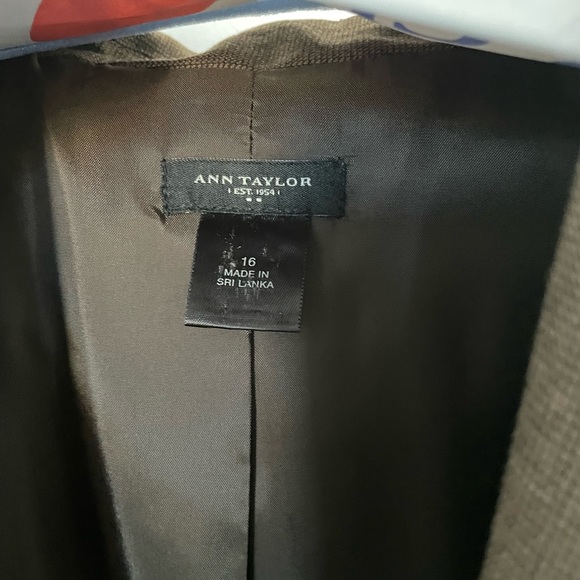 Ann Taylor Brown Blazer - Picture 2 of 3